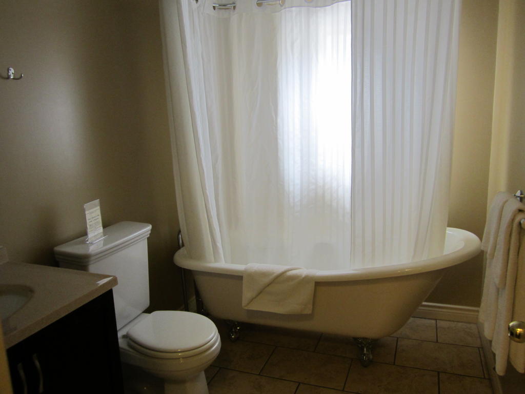 Reynolds Hotel Lillooet Habitación foto